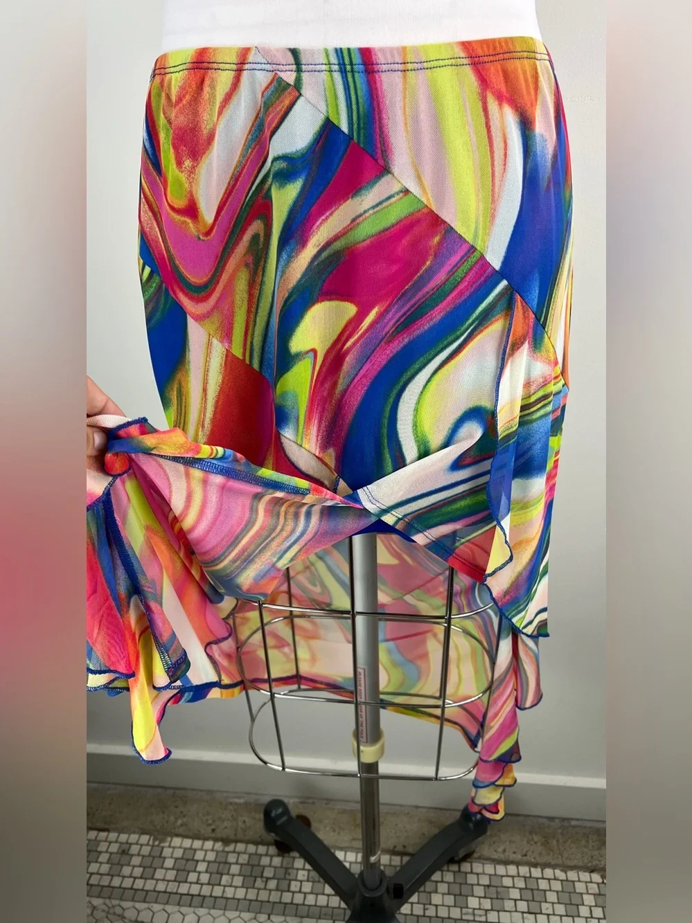 💚 3915. Multicolor Abstract Print Asymmetrical Mesh skirt